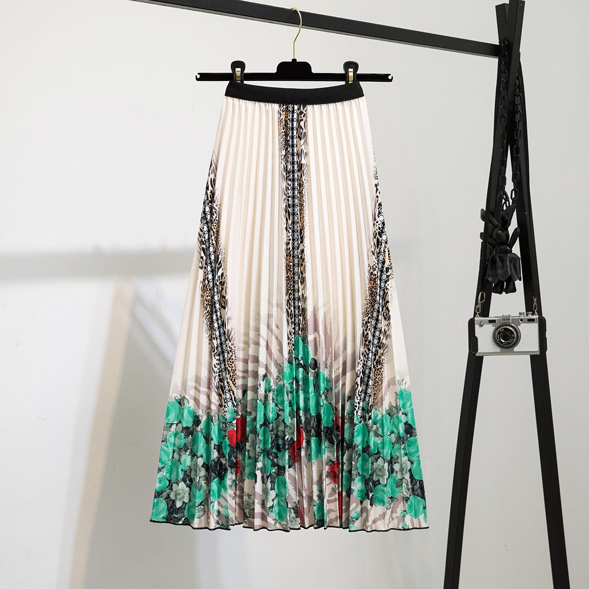 Printed Mid-Length Pleated Large Hem A-Line Skirt