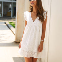 V-neck loose lace jumpsuit short