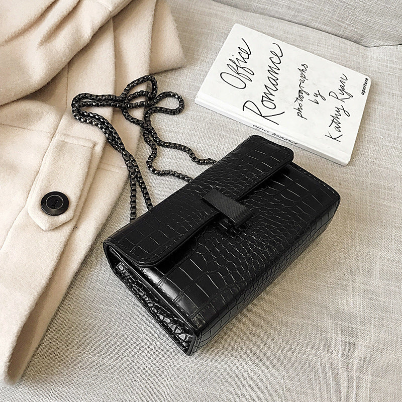 Chain cross-body bag