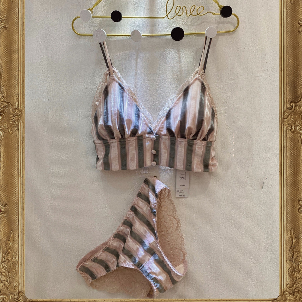 Triangle vest lace bra set
